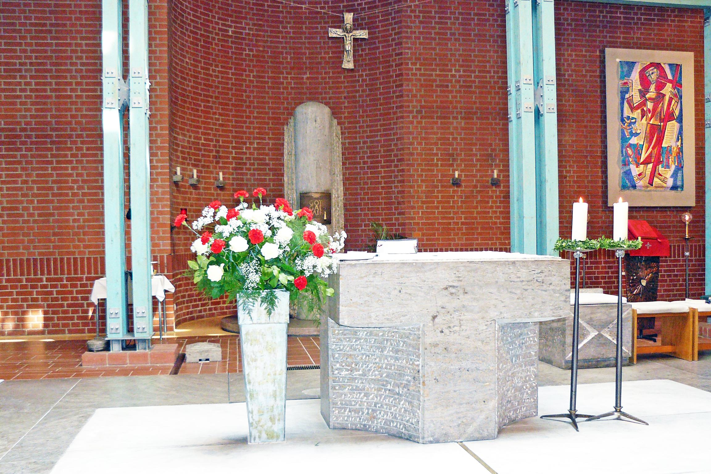 Franziskuskirche innen Foto Josef Brantzen